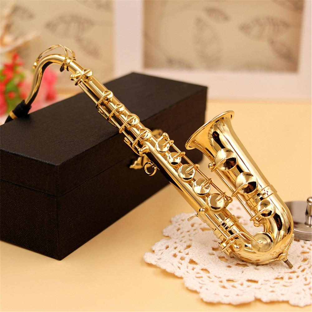 Mini Saxofoon Model Muziekinstrument Koperen Broche Miniatuur Bureau Decor Display Met Doos + Beugel Voor Muziekinstrument