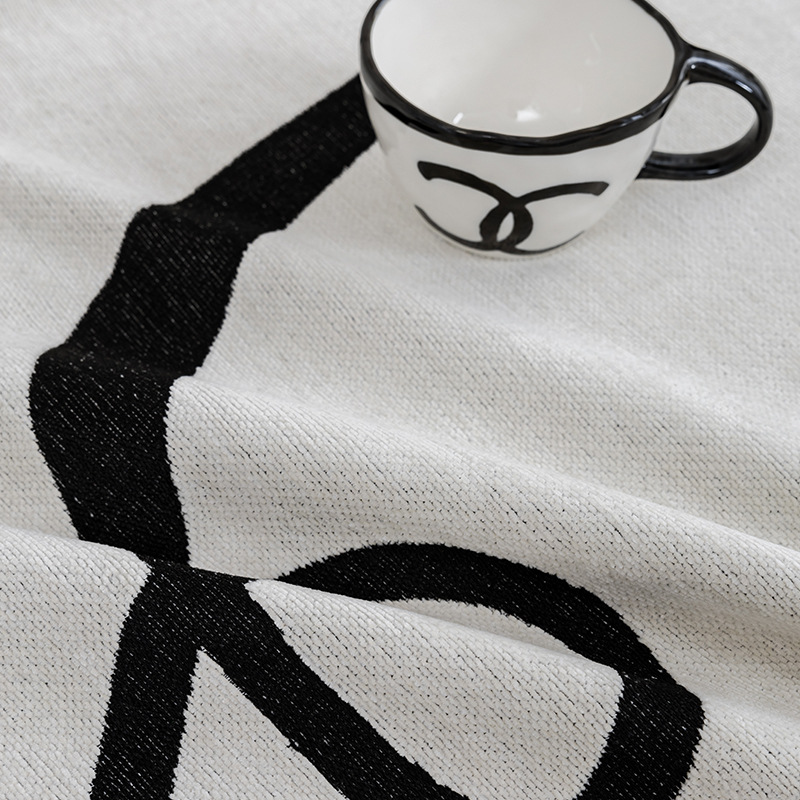 Black Line Chenille Bankhoes Doek Bankdeken Hoes Volledige hoes Universele bankhanddoekhoes Stofdichte bankkussenhoes