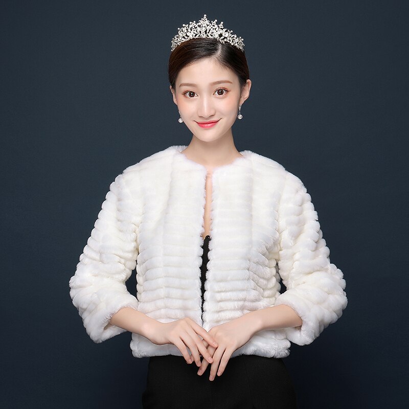 Trouwjurk Accessoires Faux Fur Bruiloft Jas Wrap Bolero Bolero Rood Roze Herfst Winter Jas Dikke Warme Bont Bruiloft Jassen: Ivory White