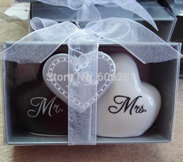 40pcs(20sets)/lot wedding return heart shaped Mr Mrs Ceramic Salt and Pepper Shakers for event giveaways