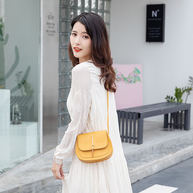PU Leather Women's Shoulder Bag Autumn Small Lady Messenger Bag Mobile Phone Coin Purse Metal Tassel Soft Leather Saddle Bag