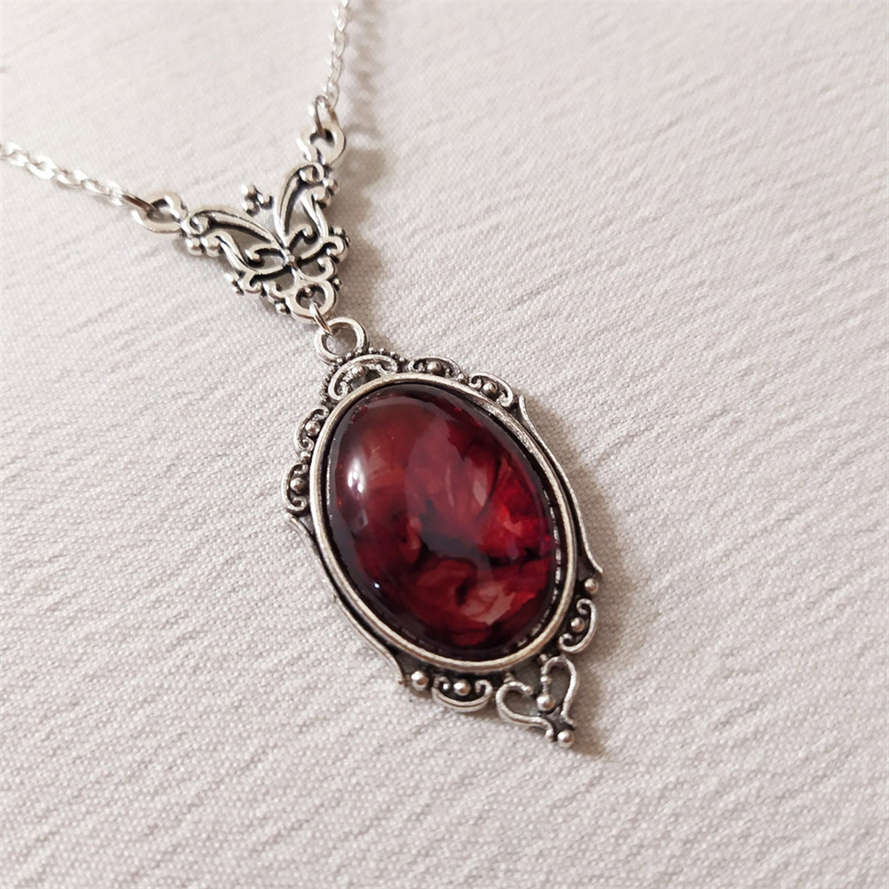 Gotische Bloed Rode Kwarts Charme Ketting Ovale Hanger Ketting Voor Vrouwen Halloween Vampier Reliëf Heks Sieraden Vintage Chokers