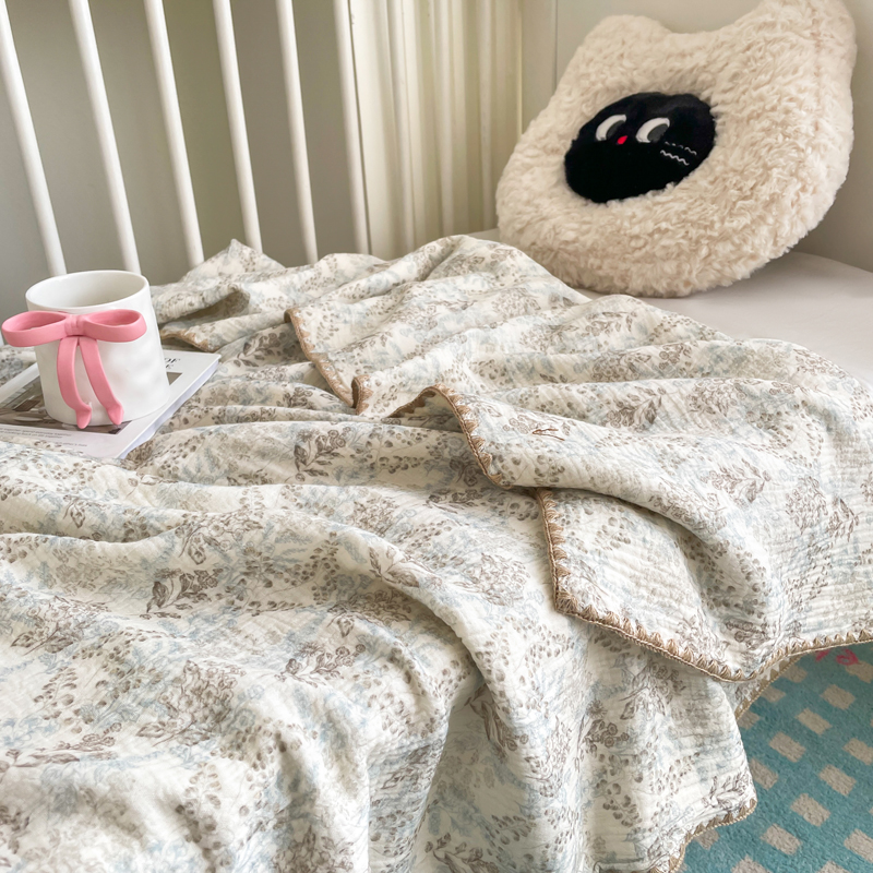 Sommerdecke mit Decke aus faltigem Garn, dünne Decke, geeignet für Schlafzimmer, Wohnung, Sofadecke