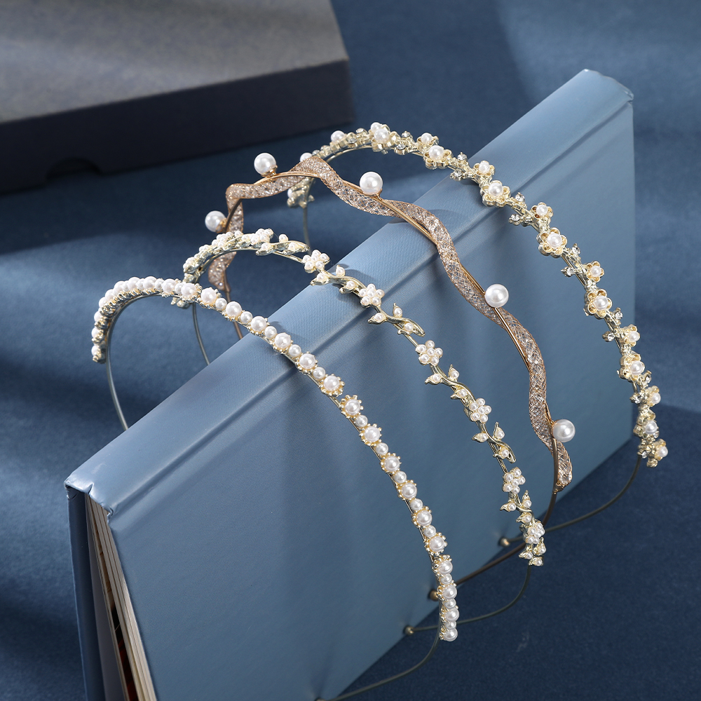 AWAYTR-Diadema con aro para el pelo para mujer, diadema deportiva ondulada, diadema de flores, diademas de cristal, accesorios para el cabello de aleación dorada para niña