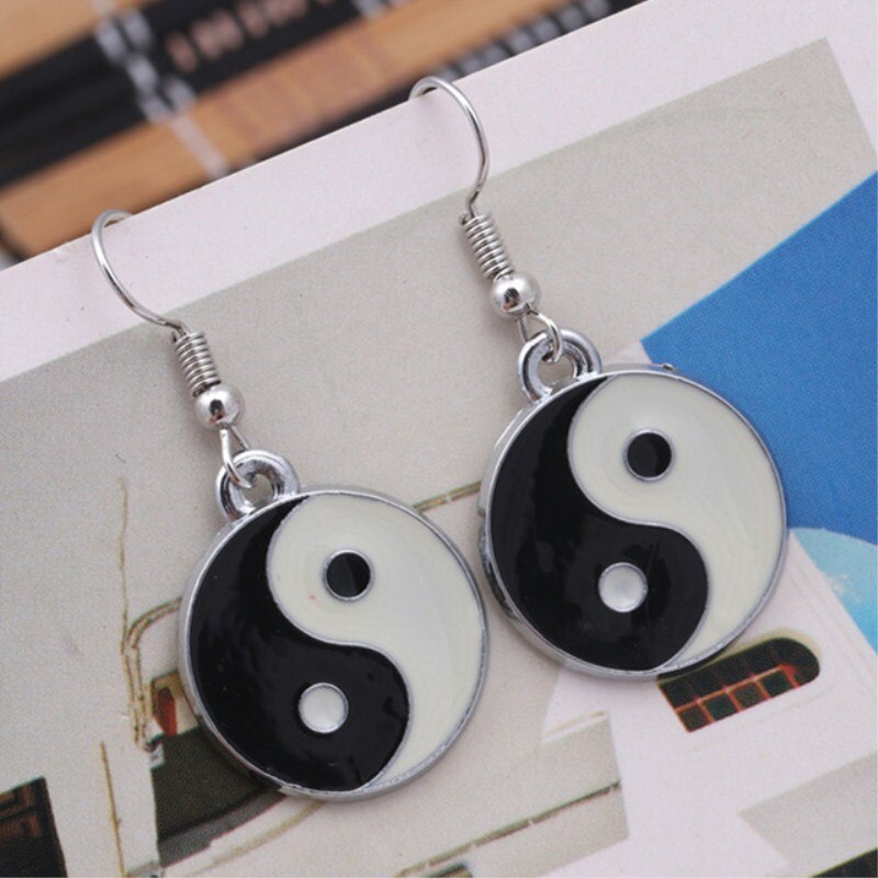 EK1009 Mode Zwart Wit Tai Chi Oorbellen Voor Vrouwen Eenvoudige Retro Taiji Dangle Oorbellen Verklaring Bijoux