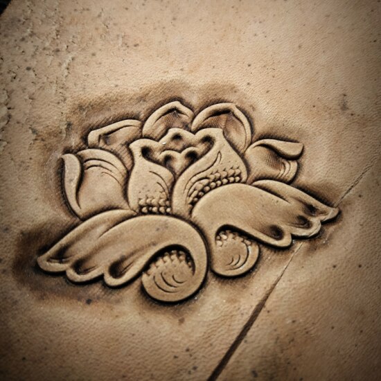 Carving embossing Pressing Die Small Flower mould for leather Leather craft template stamping metal mould: A