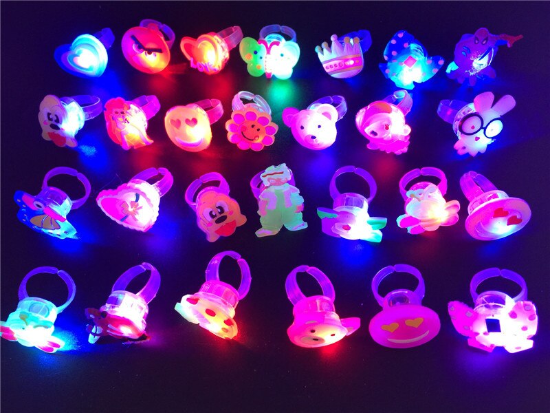 10 teile/los freundlicher Karikatur Flashig LED-Licht Bis glühend Fingerringe