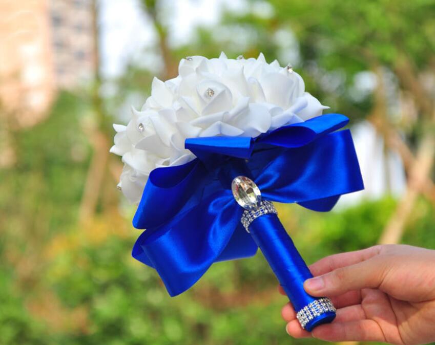 AYiCuthia Romantische Bruiloft Boeket Bruid Bruidsmeisje Bruiloft Decoratie Foam Bloemen Rose Bruidsboeket White Satin Holding S30: Blue