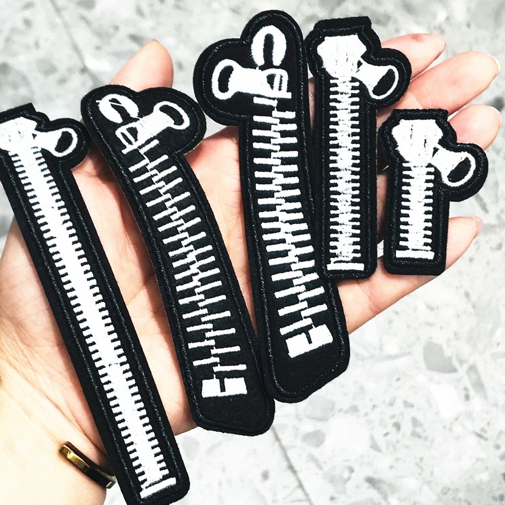 Parches bordados para planchar en la ropa, pegatinas de mochila, parche para coser insignias, con cremallera fresca negra de Calavera, 1 unidad