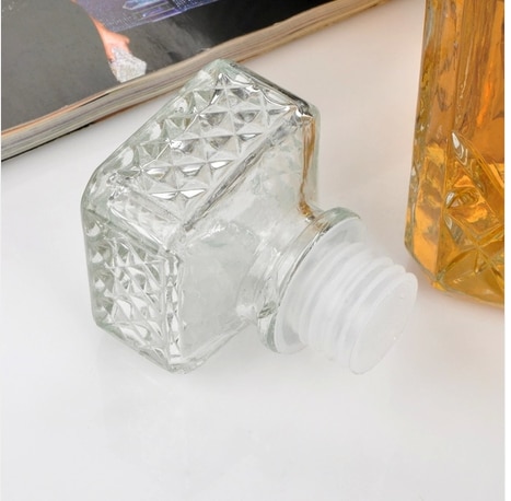 1 PC Luxe Hoogwaardige Vierkante Kristallen Glas Wijn Fles Wijn Decanter Wijn Karaf Whiskey Fles Jug 800 ml Bar JR 1084