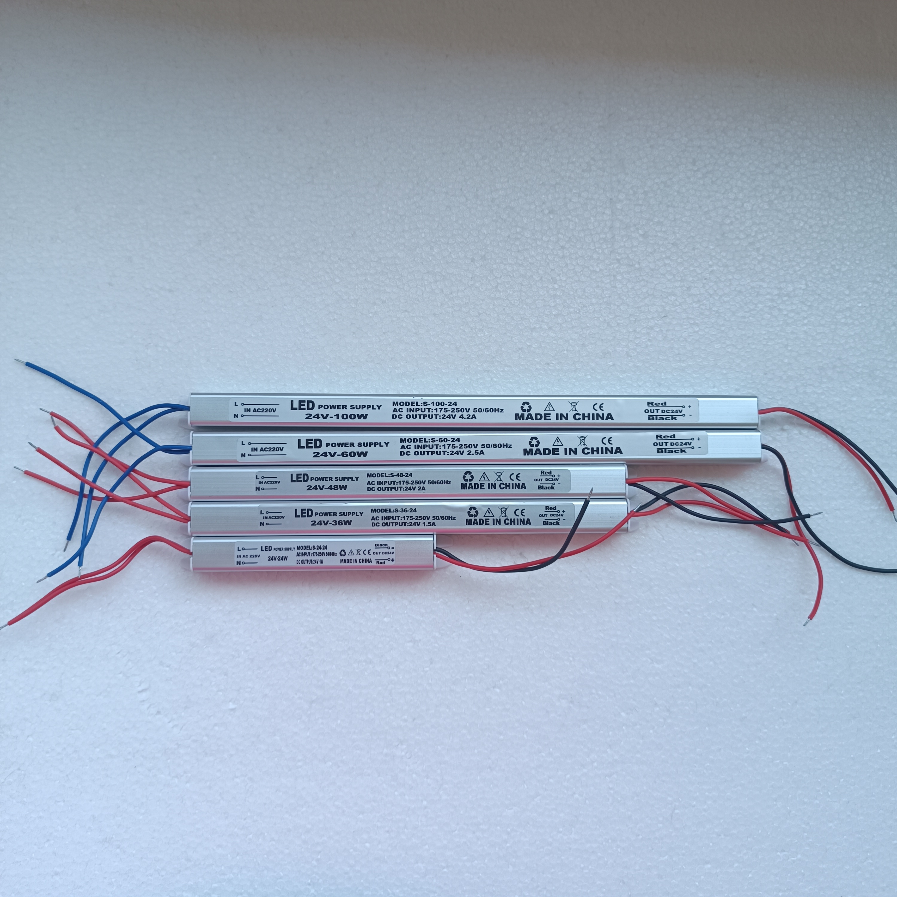 12v 24v led-drivdon strömförsörjning 220v switchande led-drivdon belysningstransformator 24w 36w 48w 60w 100w för led-lampa
