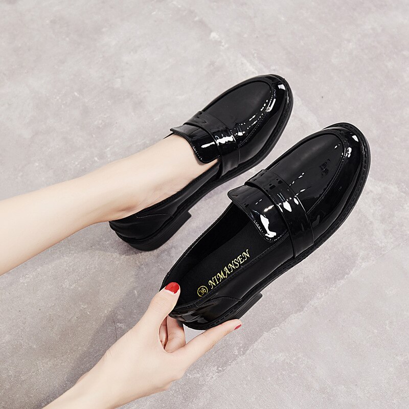 Zapatos oxford de charol británico para mujer, estilo derby calzado plano, de boca baja y gruesa, para primavera