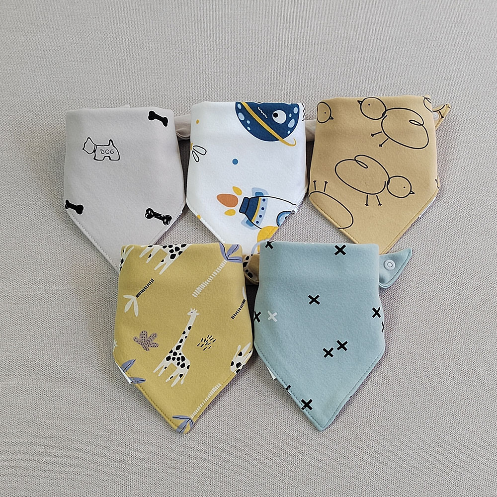 5 teile/los Baby Lätzchen Dreieck Doppel Baumwolle Lätzchen Cartoon Print Speichel Handtuch Baby Jungen Mädchen Fütterung Schürze Baumwolle Bandana Lätzchen: Khaki