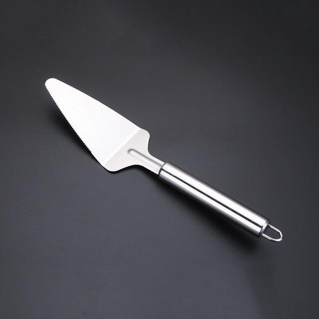 4 Patterns Stainless Steel Pizza Cutter Double Roller Pizza Cake Knife Cutter Pastry Pasta Dough Crimper Kitchen Pizza Cake Tool: D