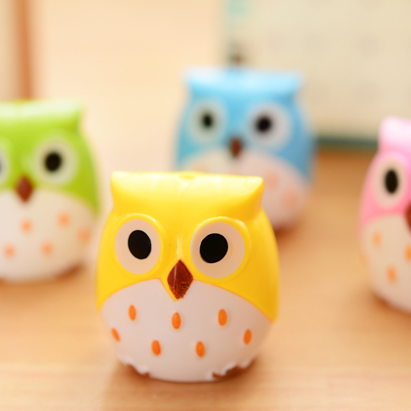 Sacapuntas con forma de bombilla para niños, sacapuntas de plástico con forma de búho, ratón, para , papelería, suministros escolares, 1 uds.: Owl
