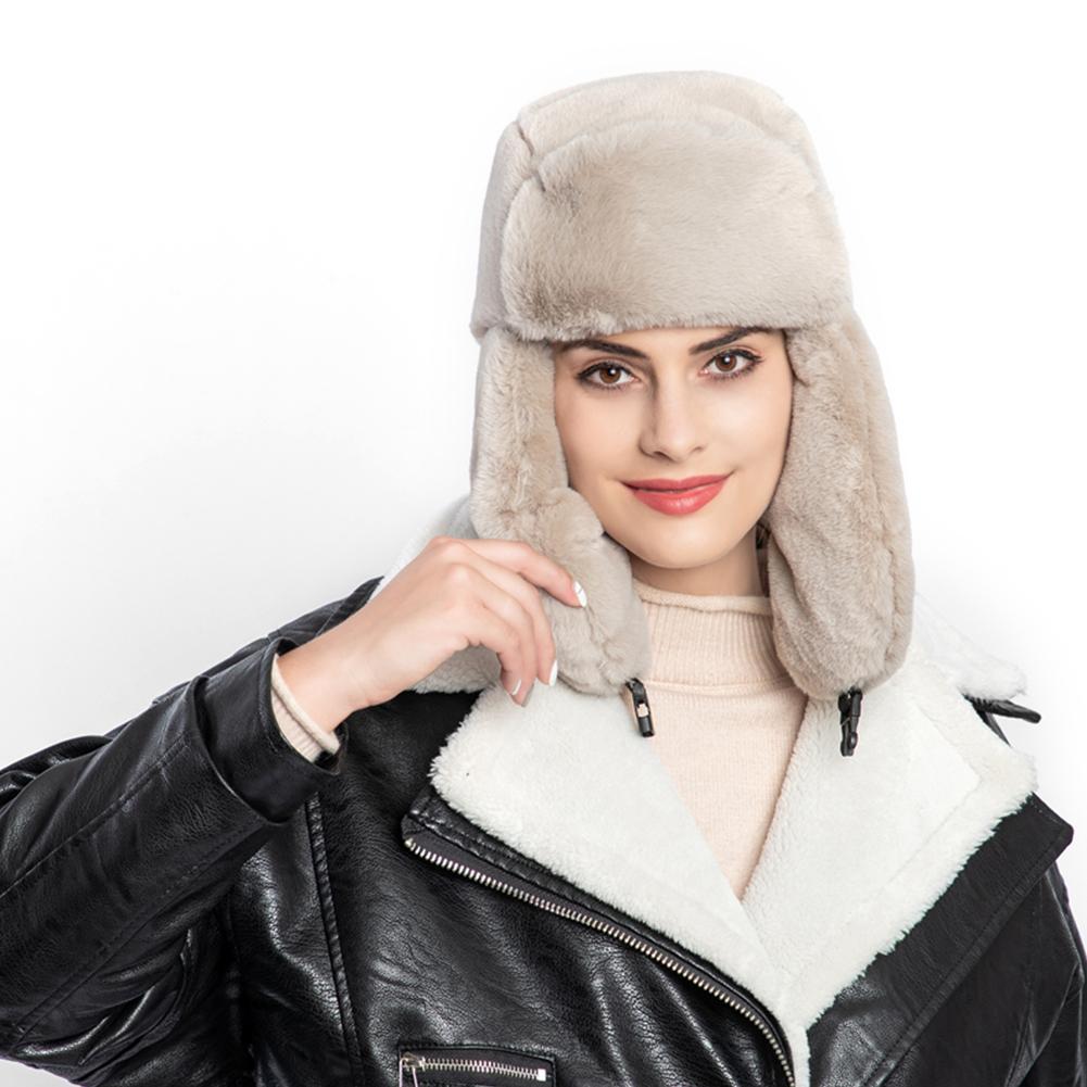 Invierno Faux Fur Shearling Hat Unisex gorro estilo ruso orejera a prueba de viento sombrero para esquiar deportes de invierno: Kahkki