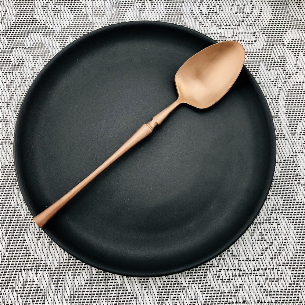 Gorgeous Retro Rose Gold Cutlery Set Copper Stainless Steel Dinnerware Set Knife Forks Teaspoon Wedding Tableware Set 1Piece