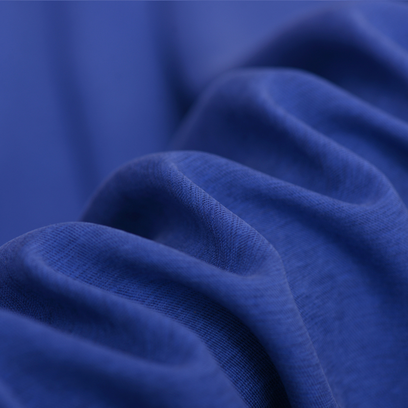 Coveted sand washed silk fabric silk fabric silk fabric 33mm blue