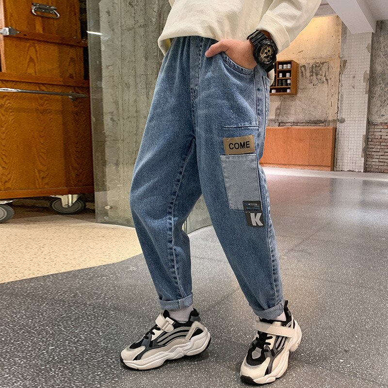 2021 primavera nuovi Jeans da ragazzo pantaloni larghi per bambini Jeans Casual per bambini di colore chiaro KJ06