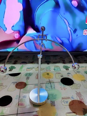 Wyważanie dynamiczne instrument wahadło newtona fizyki kubek wieczny ruch maszyna robić ozdoby na biurko nauka zabawki dla dzieci 1pc