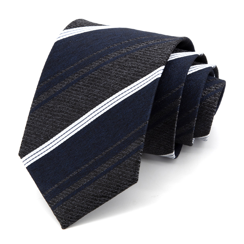 which color tie goes with blue suit