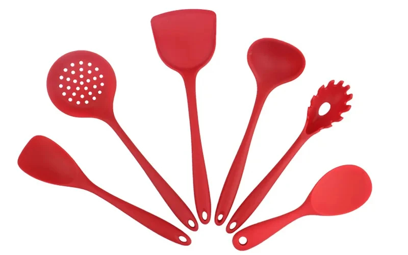 1PCS Random Color Silicone Kitchen Ware Cooking Utensils Spatula Beef Meat Egg Kitchen Scraper Wide Pizza Cooking Tools Shovel: PURPLE