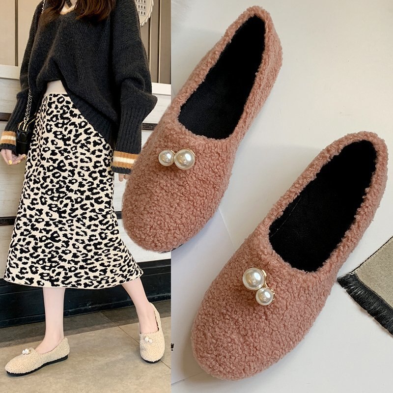 Ull kvinnor lägenheter pärla slip on skor kvinna loafers svarta båt skor plysch päls dam sko zapatos mujer 8720n