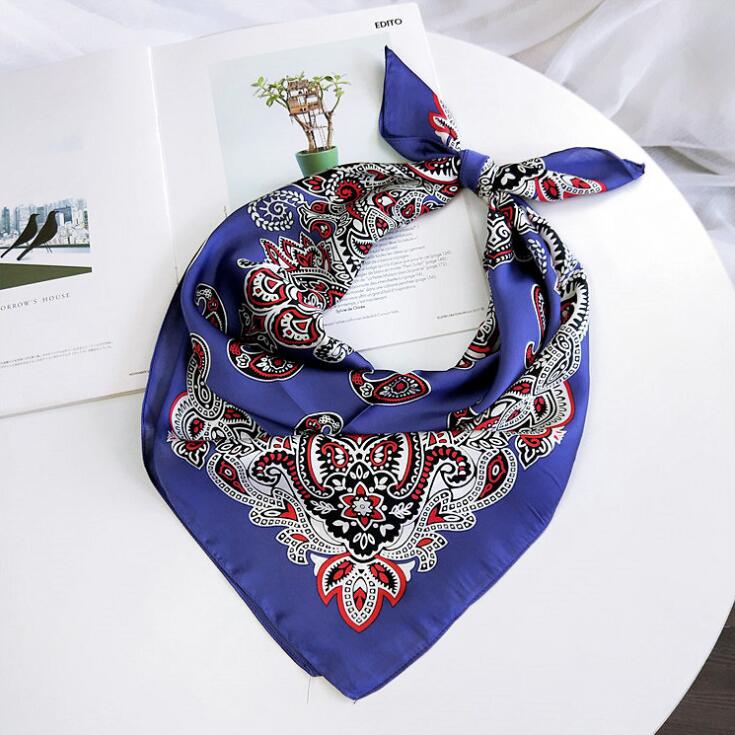 Eleganti fasce per capelli Bandana con stampa in cotone di seta per ragazze donna sciarpa a fascia maschera per il viso croce turbante bandane copricapo 70cmX70cm