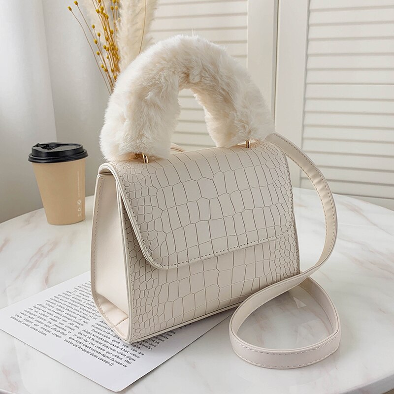 Unieke Tas Winter Vierkante Bag Pluche Handtas & Elegante Schoudertas Messenger Bag Breedte 20Cm Hoogte 16cm