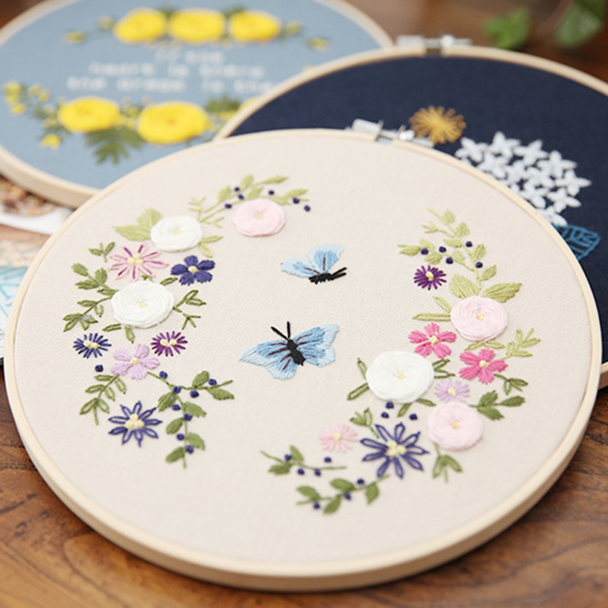 Embroidery Starter Kit Floral Cross Stitch Kit For Beginners Patterned Embroidery Cloth Bamboo Hook Tools DIY Material Package
