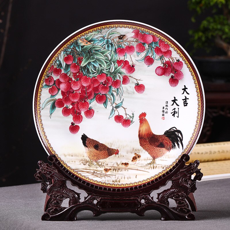 Assiette décorative en céramique coq et Litchi | Art moderne, assiette de décoration de Style chinois, Base en bois, assiette de poulet en porcelaine