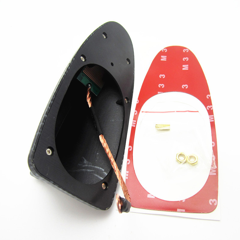 Carbon Fiber Car Shark Fin Antenna Shark Fin Roof FM AM Radio Aerial Car Decoration Car Accessories Auto Exterior Parts