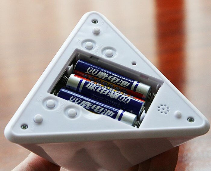 Digitale wekker thermometer achtergrondverlichting klok eeuwigdurende kalender kleurrijke kegel piramide stijl huisdecoratie willekeurig #yg