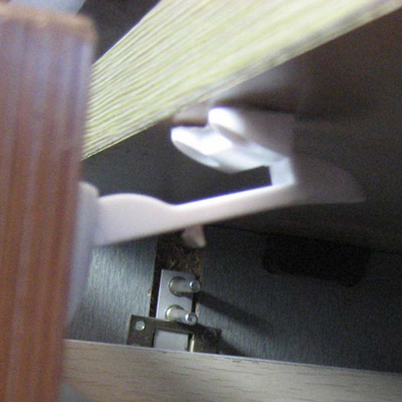 2pcs/packBaby Safety Drawer Locks Spring-loaded Drawer and Cabinet Latch Seguridad Infantil Kids Safety Children Safety Products