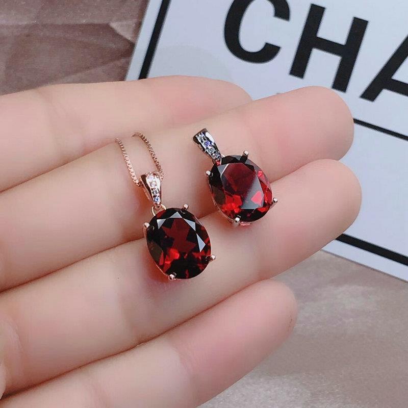Garnet Pendant Simple Clavicle Ruby Necklace Girls' Day Jewelry Accessories