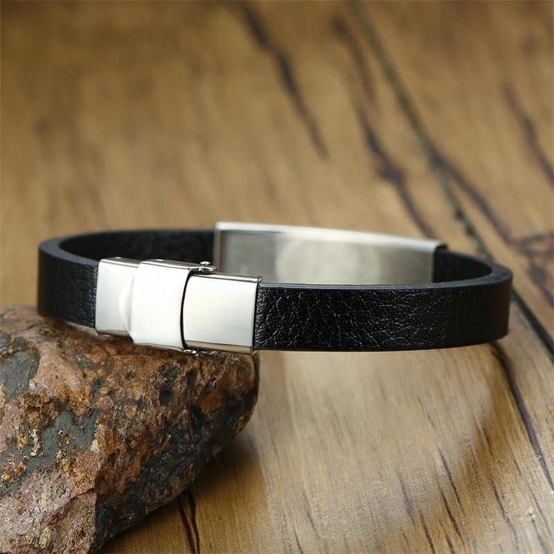 Men's Stainless Steel And Black Leather Bracelet in Black Brackelts Brazalet Brazalete Gents Jewelry