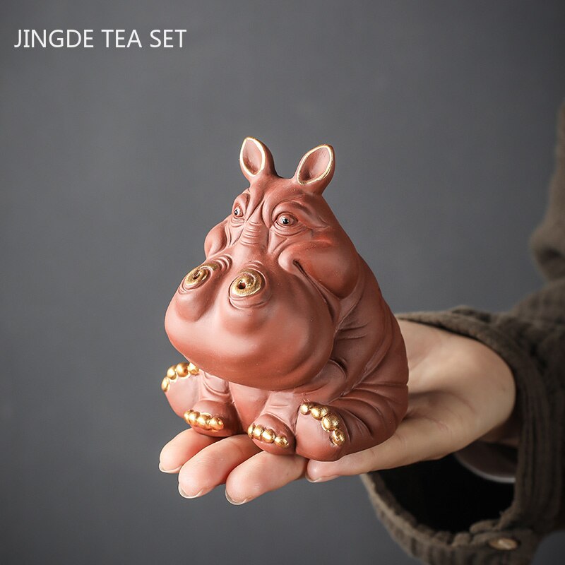 1 Stuks Creativiteit Paarse Klei Thee Huisdier Handgemaakte Hippo Standbeeld Ornamenten Desktop Ambachten Chinese Thee Set Decoratie Accessoires