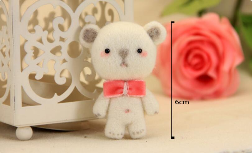 Small polar bear wool felting needlepoint kit couples pendant felt needlecraft DIY craft handmade needlework with tools plus