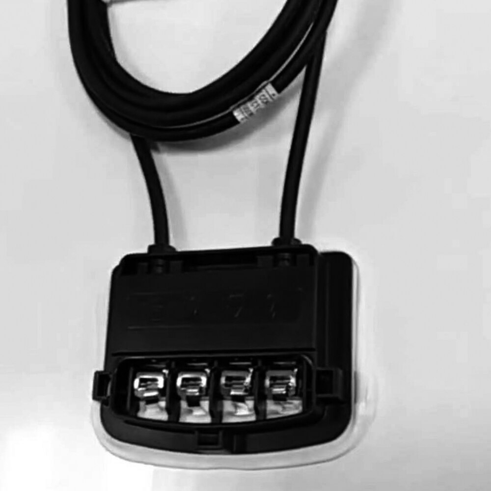 Waterdichte IP67 Solar Clip-On Junction Box Met 4mm2 Kabel En 3 Diodes 25A 45V