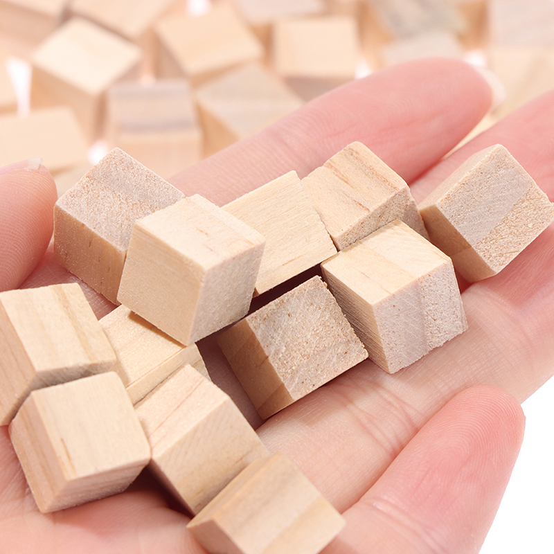 100 Stück unvollendete leere Mini-DIY-Holzquadratblöcke, 1 cm, solide Würfel aus Holz für Holzarbeiten, Basteln, Kinderspielzeug, Puzzle-Herstellungsmaterial