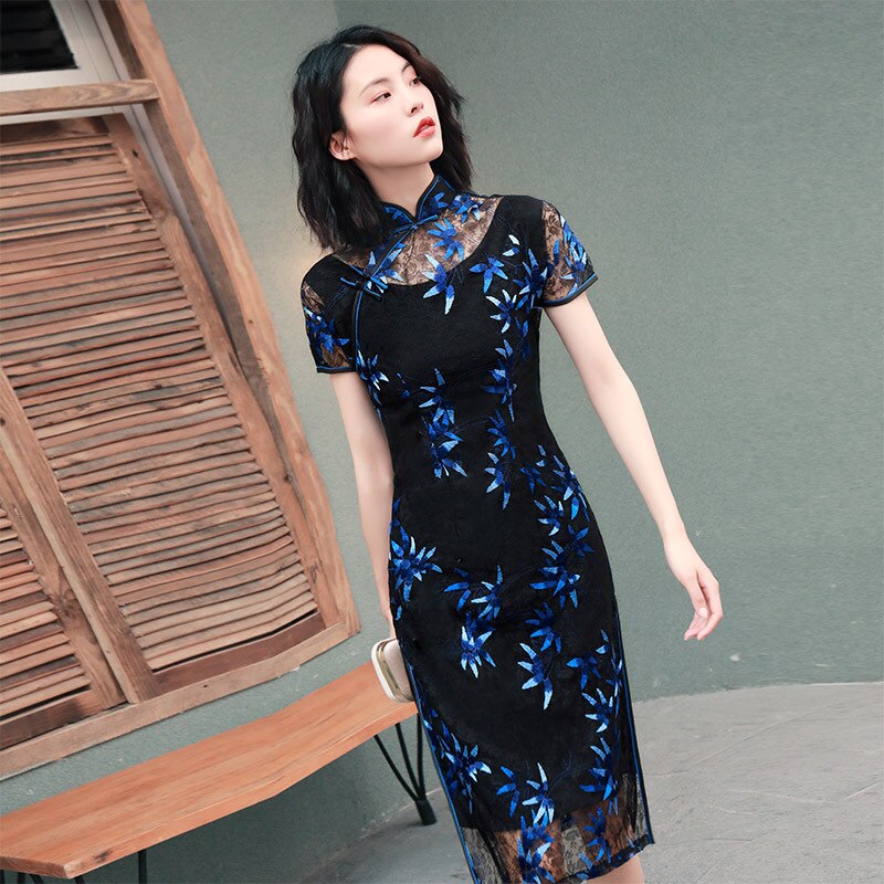 Zomermeisje blauw geborduurd modern cheongsam kant sexy midi-jurk mooie lange qipao chinese kleding avondfeestjurk