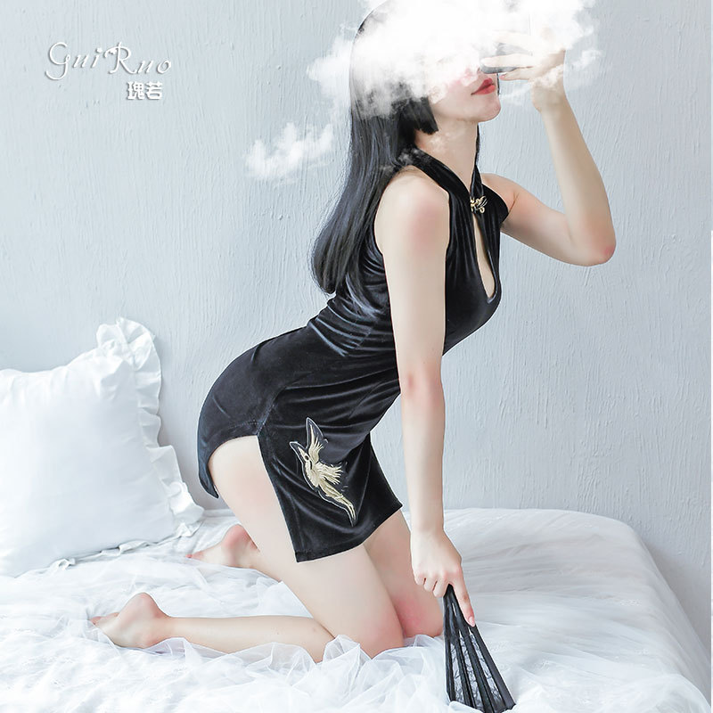 Velvet Embroidery Cheongsam Slit Uniform Chinese Traditional Dress for Women Gothic Party Qipao Ao Dai Vietmam Clothes