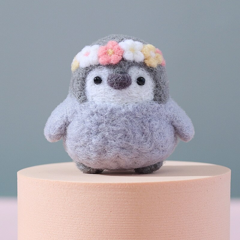 Unfinished Felt Kit 2022 Cute Animal Penguin Wool Needle Felt Kit Diy Material Bag Handmade Doll Toy Package: C