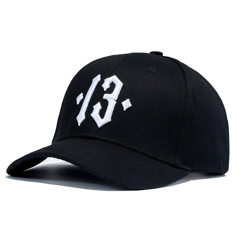 Nummer 13 broderi baseball cap menn kvinner pappa lue casual sports hatter: Svart