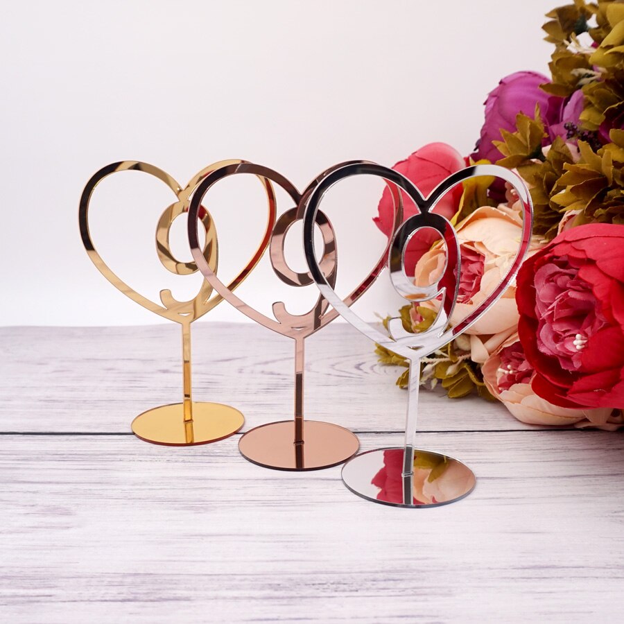 Numéros de Table miroir acrylique en forme de cœur, 15cm de hauteur, avec support, Base, fournitures pour décoration d'hôtel, fête de mariage, événement