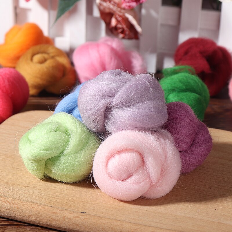 12 stuks 12 Kleuren 5g Zachte Wol Fibre Roving Voor DIY Naaldvilten Hand Spinning Naaien Pop Handwerken Fibre arts Mayitr