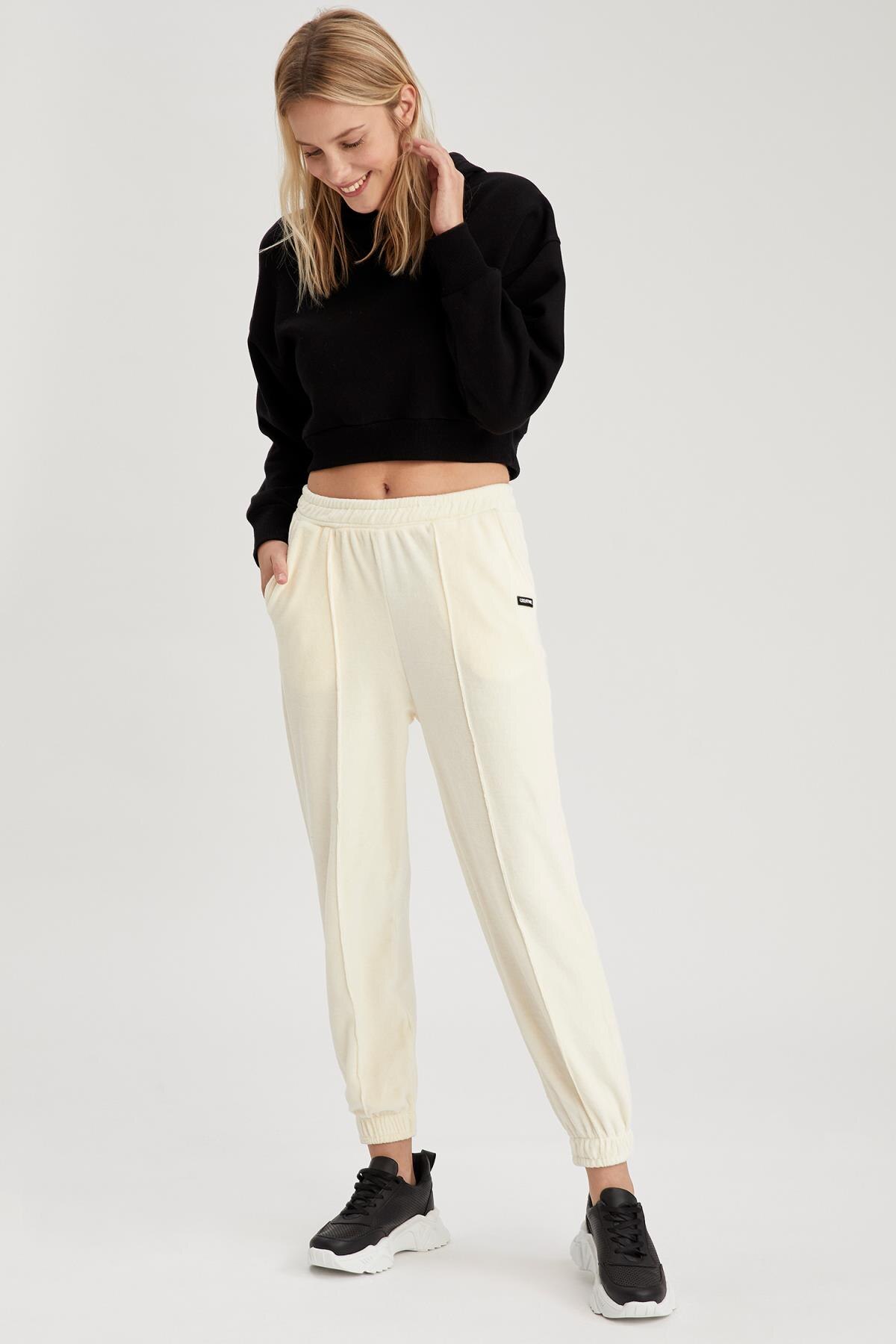 DeFacto Spring Woman Pants & Bottoms Basic Regular Fit Knitted Trousers Streetwear Dailywear Female -R6577AZ20SP