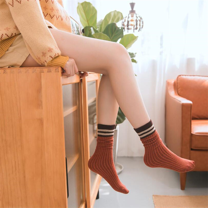 Autumn And Winter Pile of Socks Cotton Tube Female Socks Japanese Striped Breathable Wweat-absorbent ladies Socks