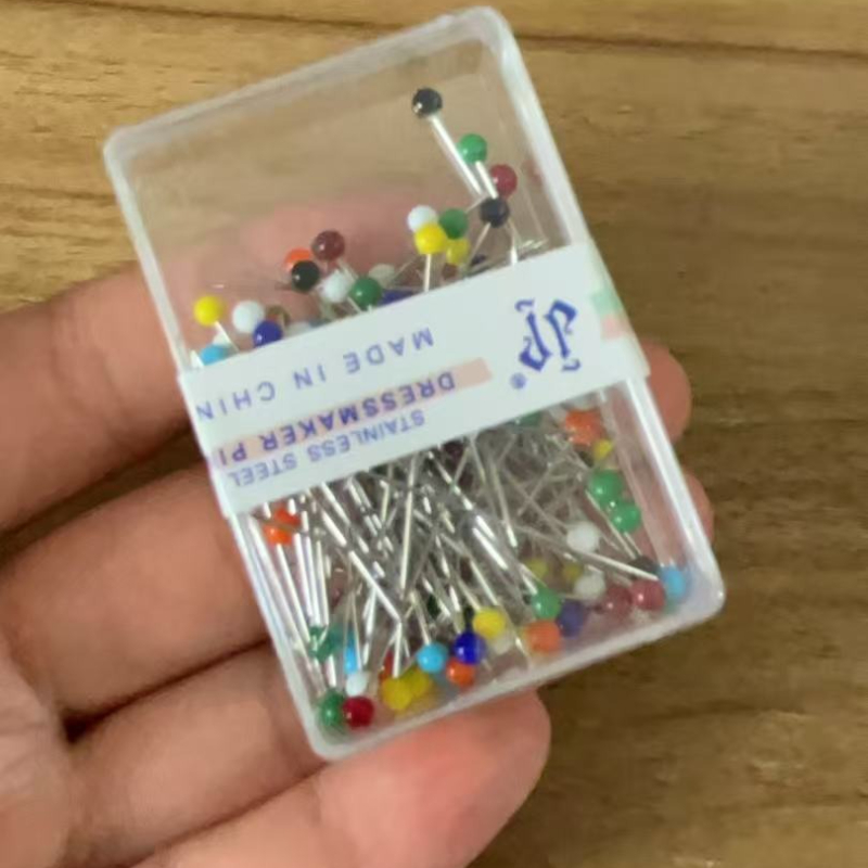 Nowe przenośne 100 sztuk/pudło DIY okrągłe szpilki z perłową główką mieszane kolory proste igły robić ​​pikowania DIY rzemiosło krawieckie szpilki z pudełkiem: WIELO