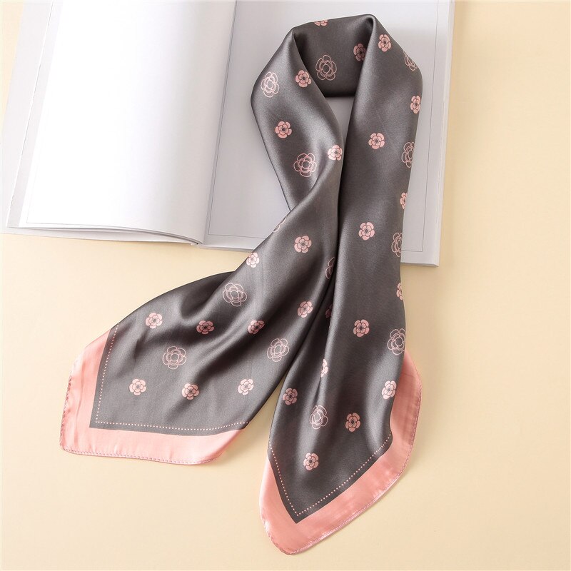 Silke satin sjal med blommönster hårscarf för kvinnor små halsdukar 70cm fyrkantiga pannband bandana halsdukar för damer